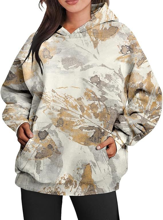 Women's Camouflage Hoodie with Maple Leaf Print – Oversized Sports Hoodie for Ultimate Comfort