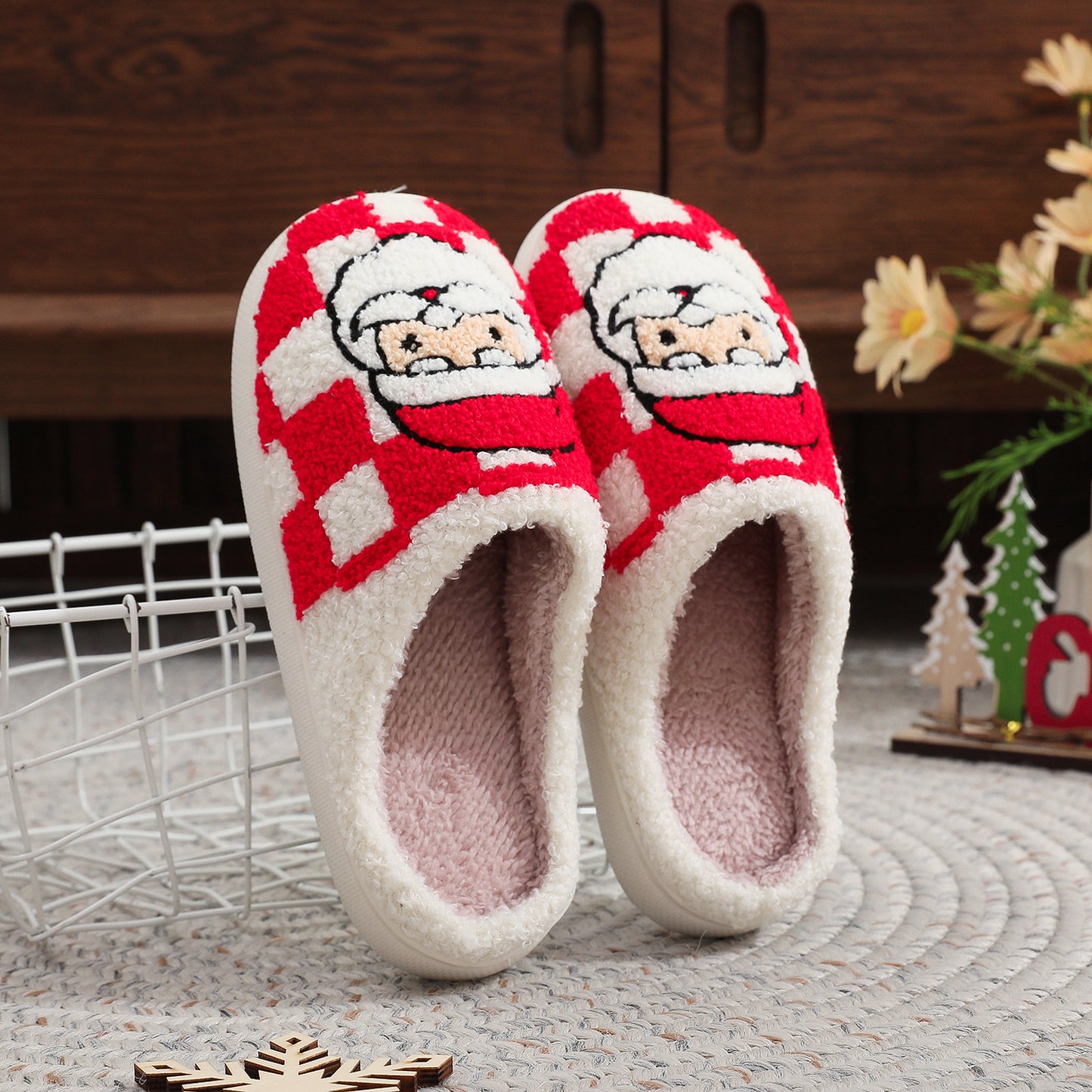 Christmas Plaid Santa Claus Slippers for Women – Non-slip Fuzzy Winter Indoor House Shoes – Cozy Bedroom Slippers - ZA-ZOLA