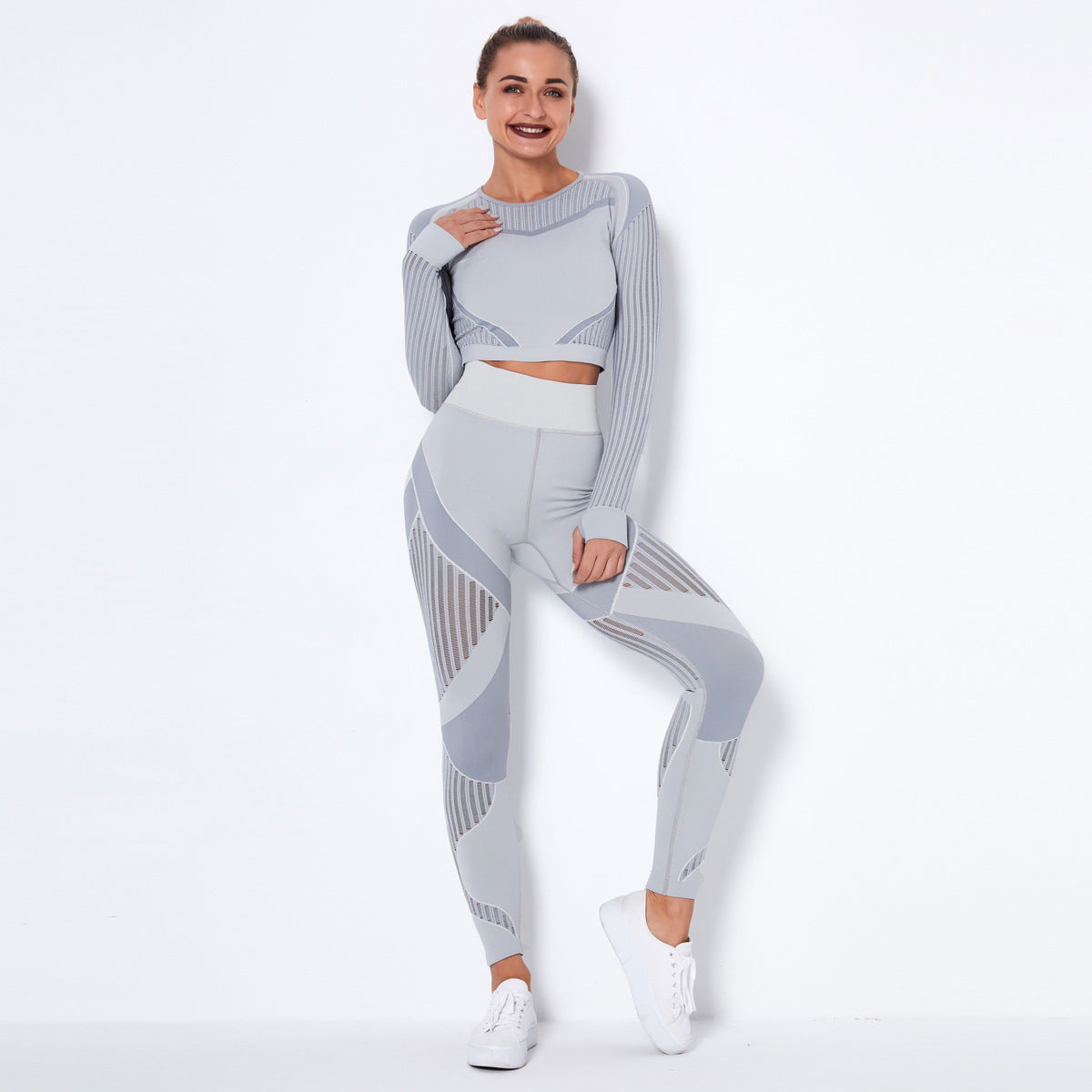 Seamless Knitted Absorbent Yoga Long-Sleeved Suit – Comfortable & Supportive Yoga Wear