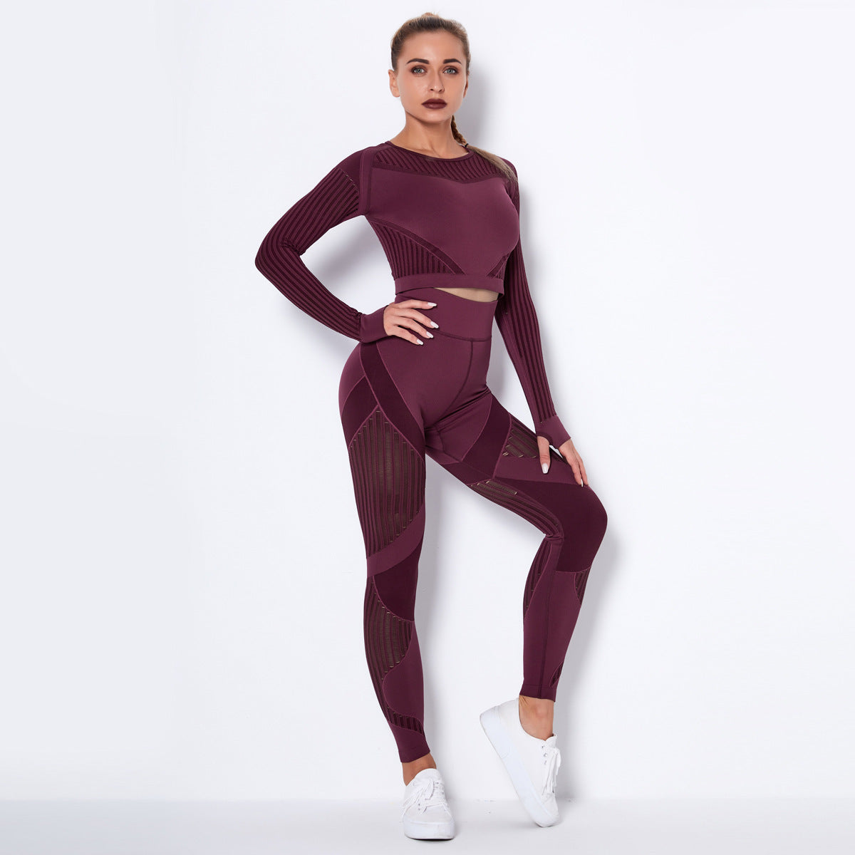 Seamless Knitted Absorbent Yoga Long-Sleeved Suit – Comfortable & Supportive Yoga Wear