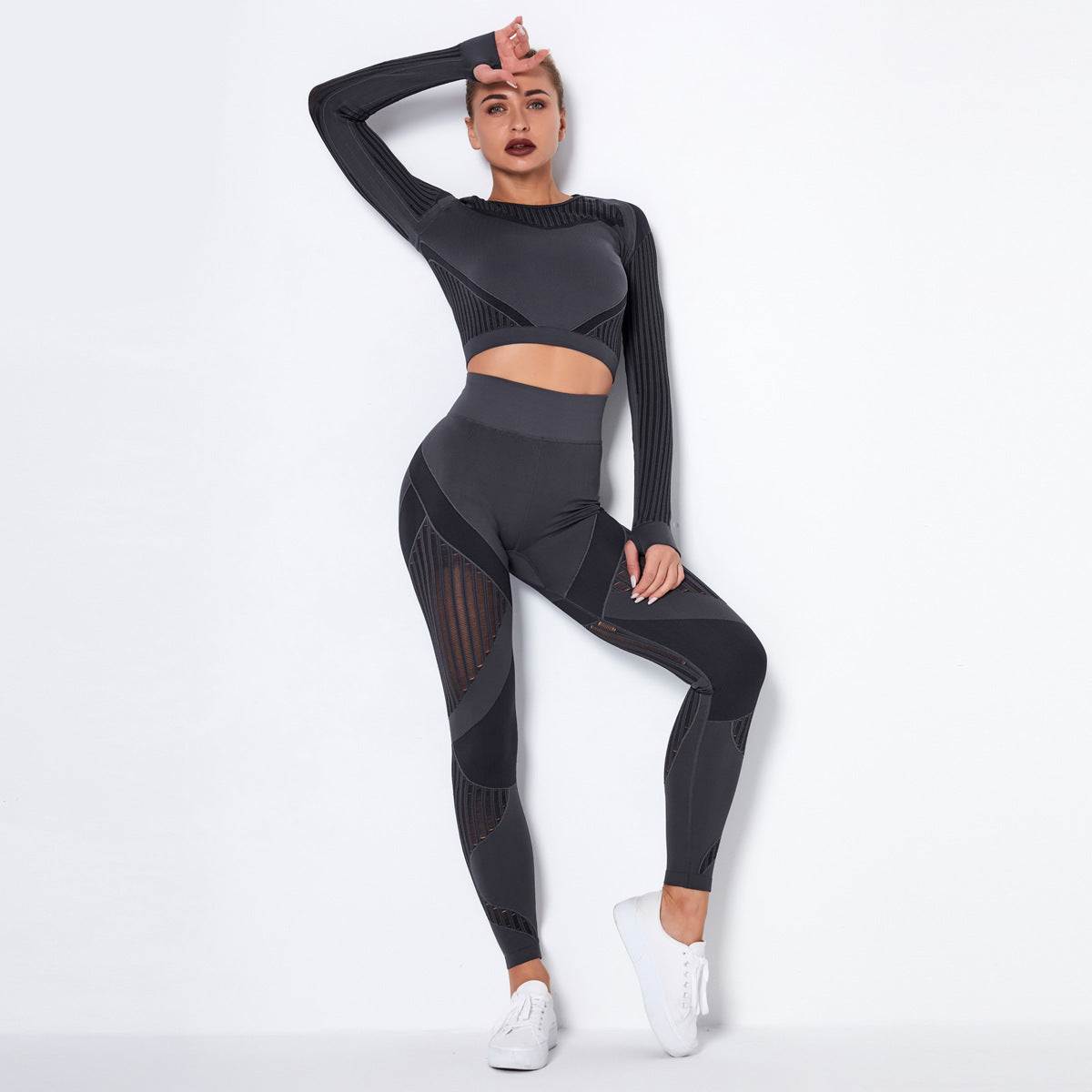 Seamless Knitted Absorbent Yoga Long-Sleeved Suit – Comfortable & Supportive Yoga Wear