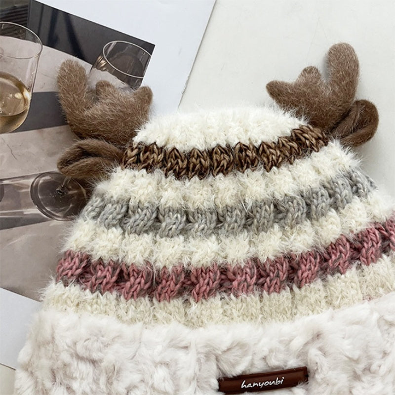 Christmas Knitted Hat with Deer Antlers – Winter Warm Thick Beanie for Women & Girls - ZA-ZOLA