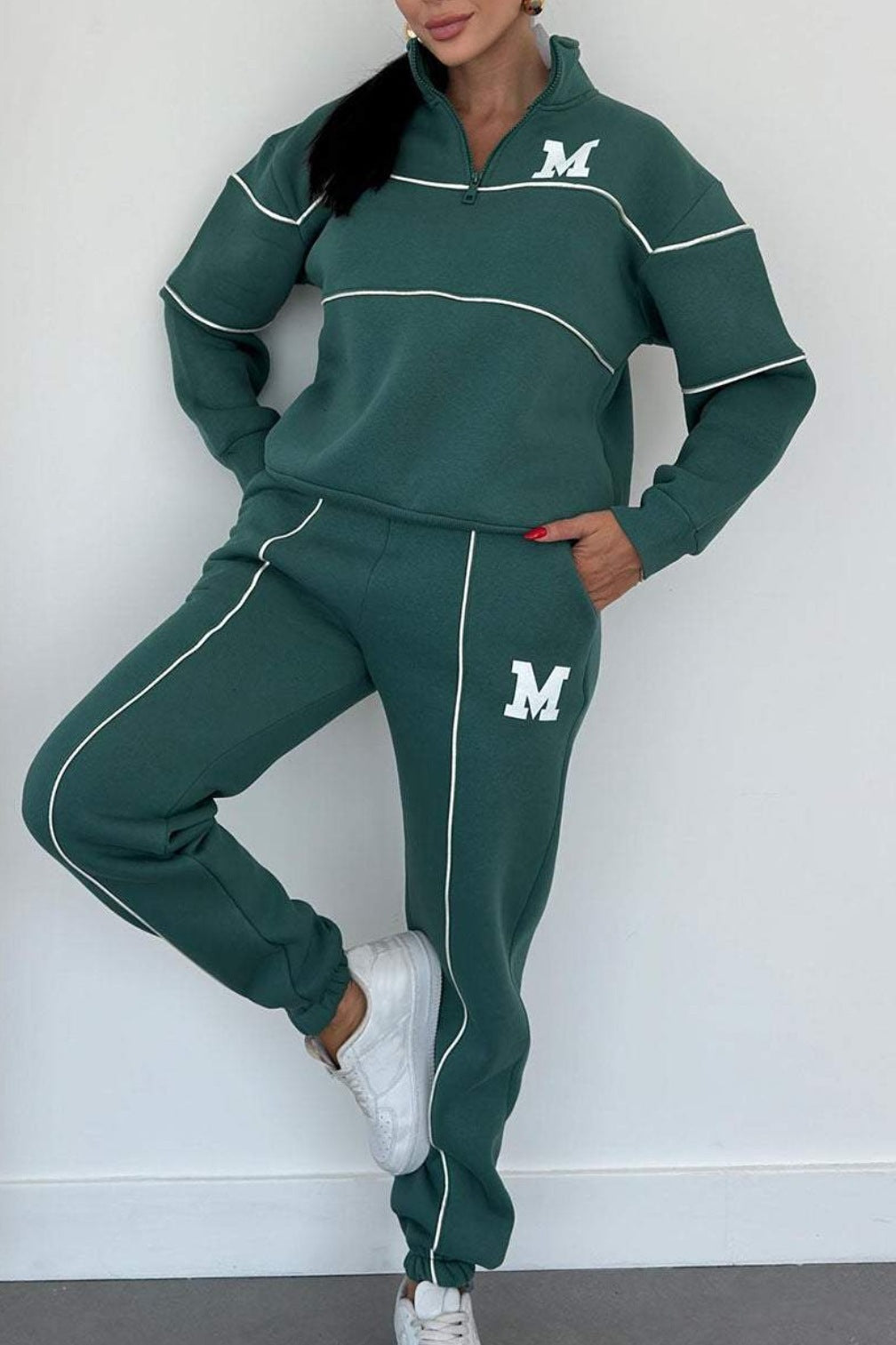 Women's Sweater Letter Long Sleeve Sports Suit – Stylish & Comfortable Activewear