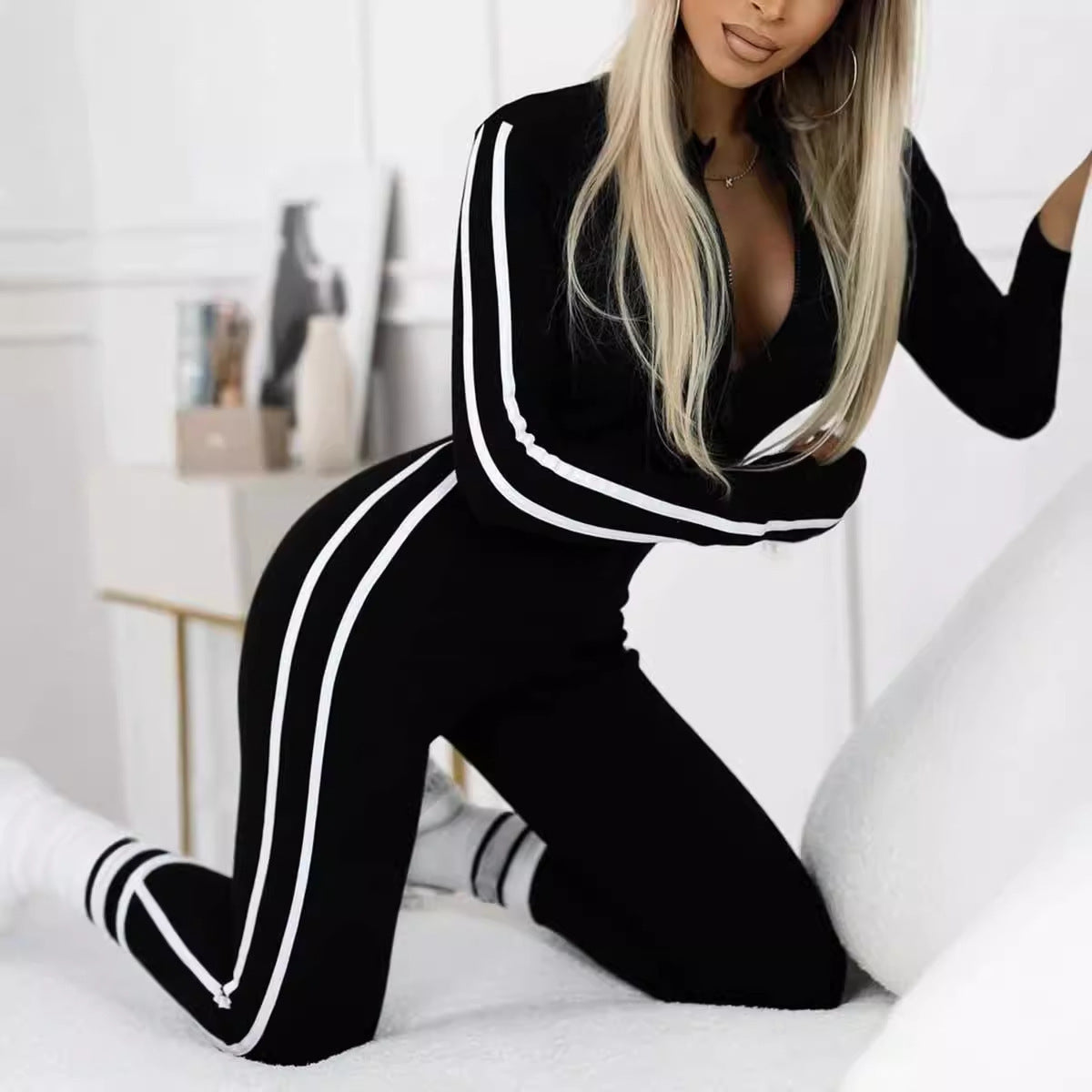 Autumn & Winter Women's Slim Striped Half-Zipper Jumpsuit – Stylish & Comfortable Activewear