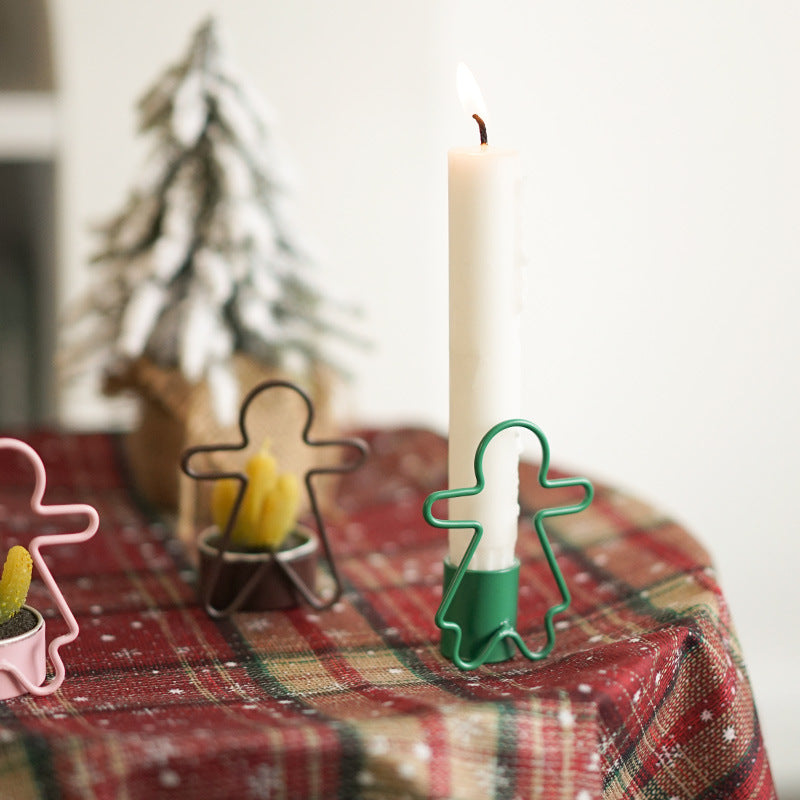 Gingerbread Man Christmas Candlestick – Small Festive Decoration for Holiday Homes - ZA-ZOLA