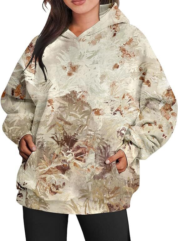 Women's Camouflage Hoodie with Maple Leaf Print – Oversized Sports Hoodie for Ultimate Comfort