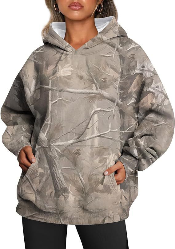 Women's Camouflage Hoodie with Maple Leaf Print – Oversized Sports Hoodie for Ultimate Comfort