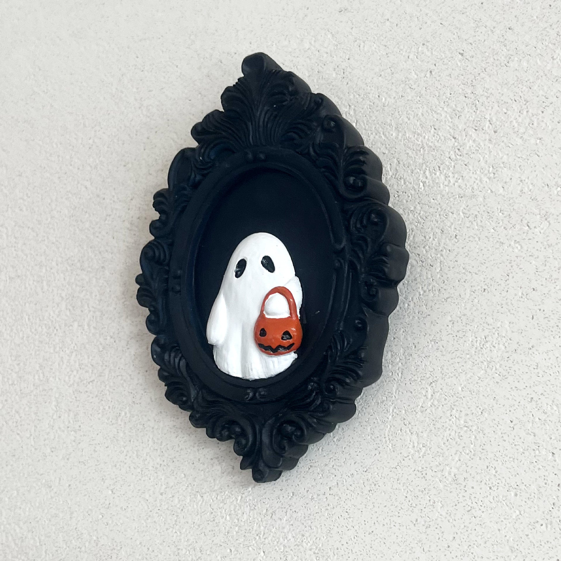 Halloween Resin Ornaments Trick Or Treat Ghost Wall Decorations - ZA-ZOLA