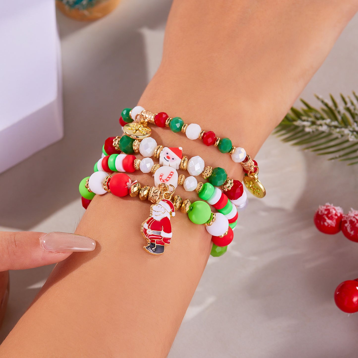 Handmade Christmas Snowman Beaded Bracelet – Festive Charm Jewelry for Holiday Cheer! - ZA-ZOLA