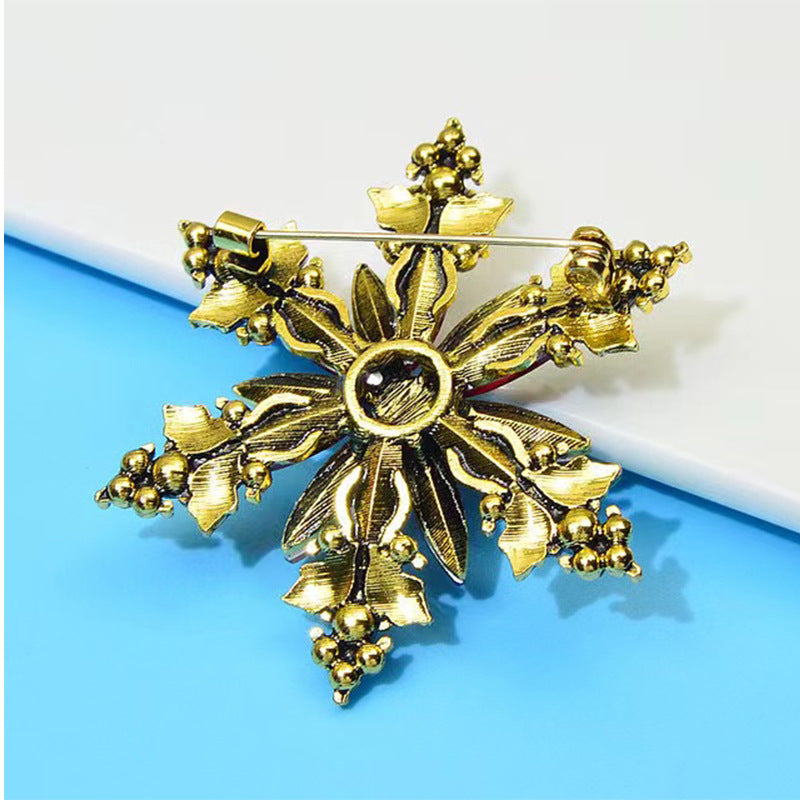 Glass Christmas Snowflake Brooch – Elegant Holiday Jewelry for Festive Outfits - ZA-ZOLA