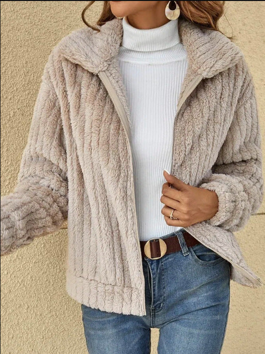 Women's Fleece Lapel Cropped Jacket – Cozy and Stylish Winter Outerwear